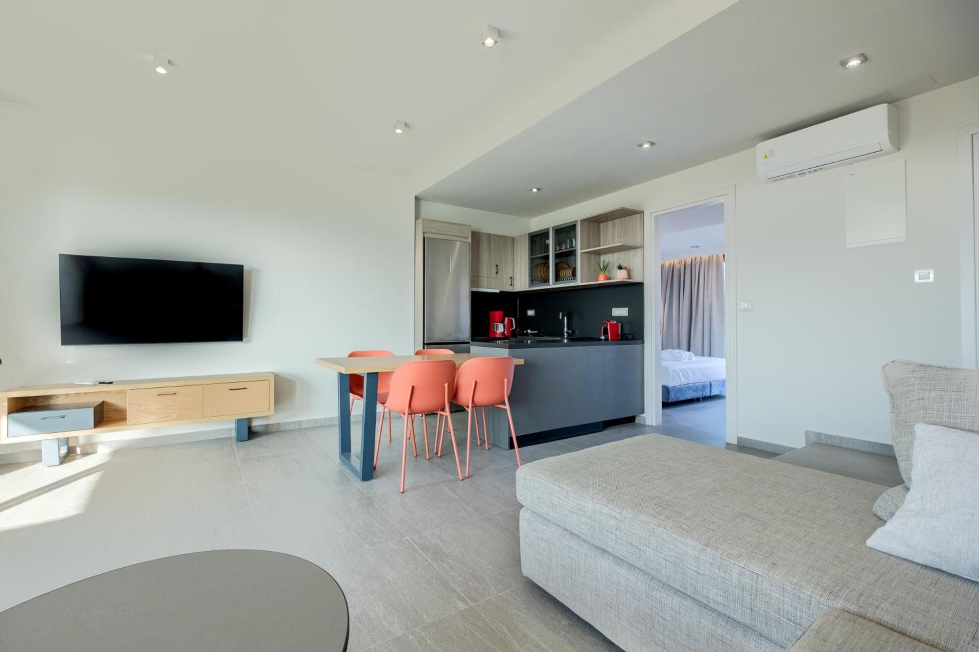 Sky-High 70Sqm Penthouse W. Stunning Views - 05 Apartment Chania  Exterior foto